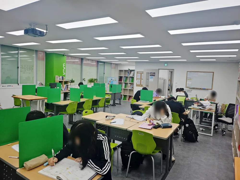 와와학습코칭 후평점 학습 공간