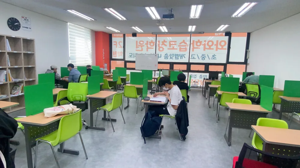 와와학습코칭 신창점 학습 공간